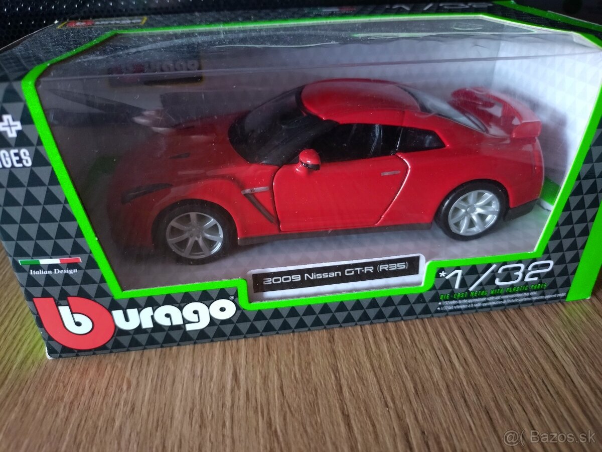 Modely autíčok 1:32