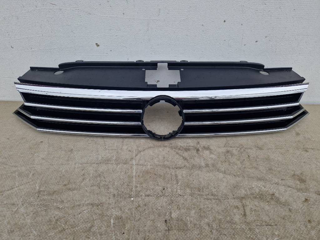 VW Passat B8 15- Maska