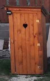Latrína, suché WC, kadibúdka