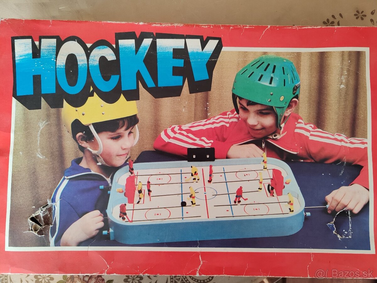 Zábavná hra stolný hokej.