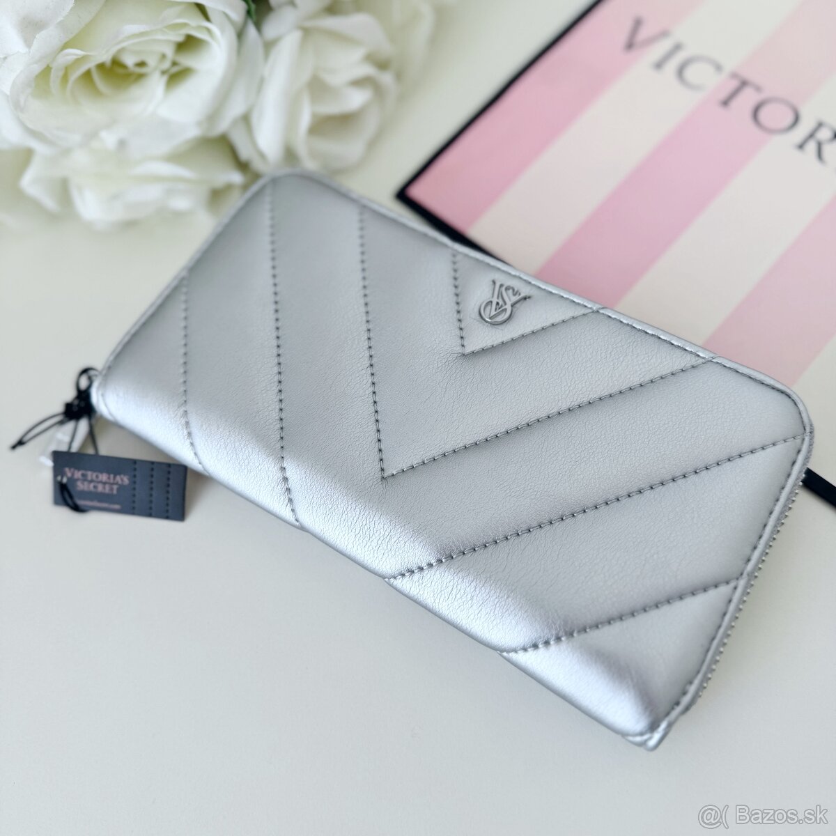Victoria’s Secret strieborna penazenka