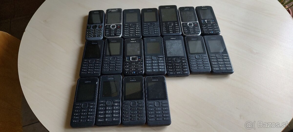 Staré mobily
