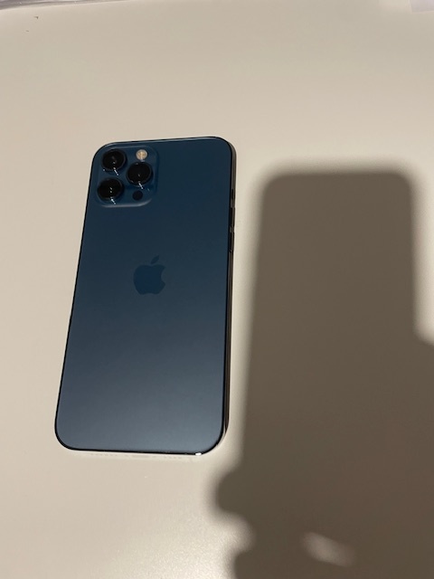 Krásny Iphone 12 PRO MAX 128GB batérie 100 percent