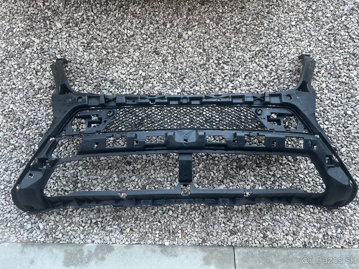 Mercedes W166 AMG styling predná mriežka A1668851465