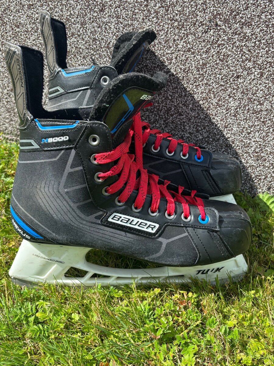 Hokejové korčule Bauer Nexus 6000