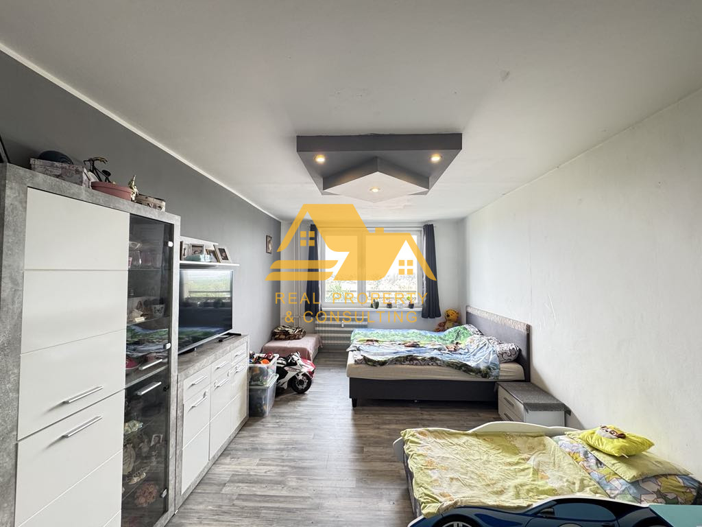 Predám 2 izbový byt so 7m balkónom v Nových Zámkoch