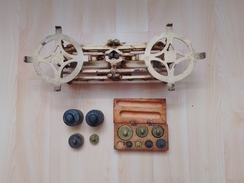 Prvorepublikové váhy