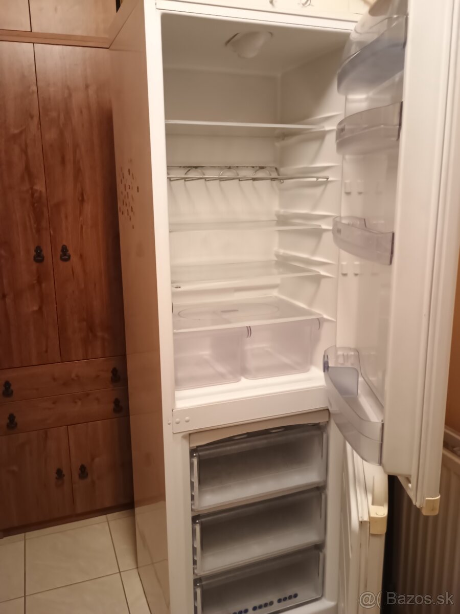 Kombinovaná chladnička Whirlpool