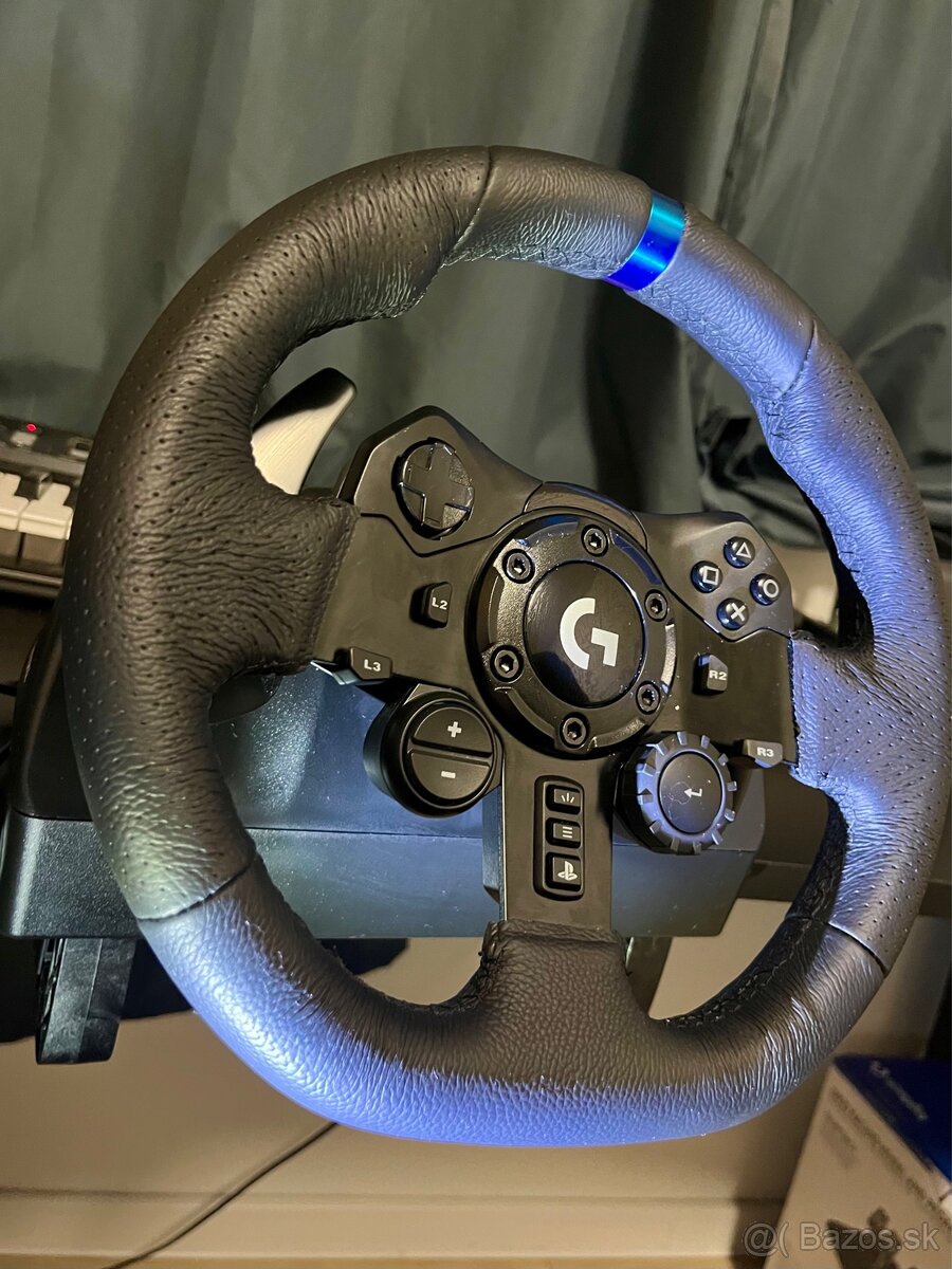 Logitech G923 Driving Force