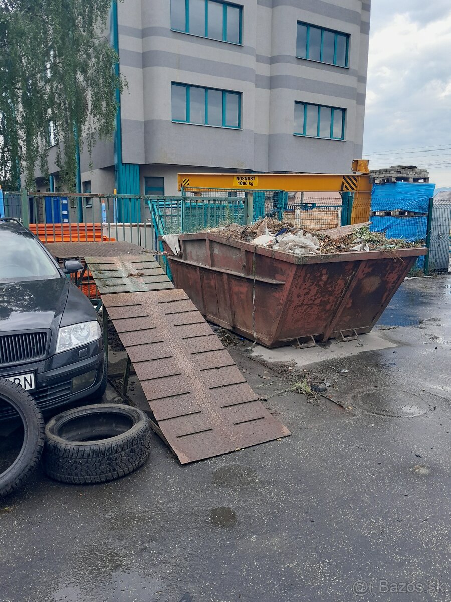 rampa ku kontajneru