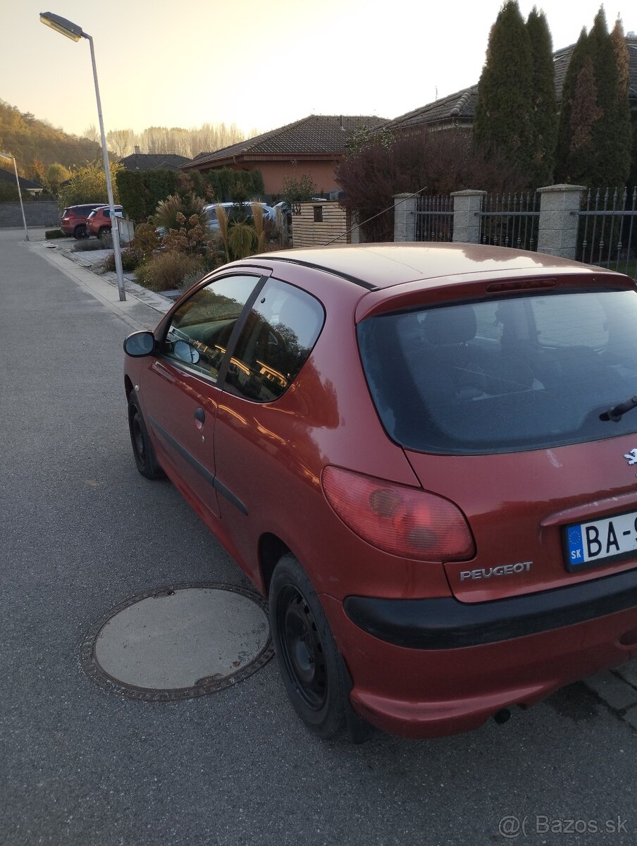 Predám Peugeot 206 1,1