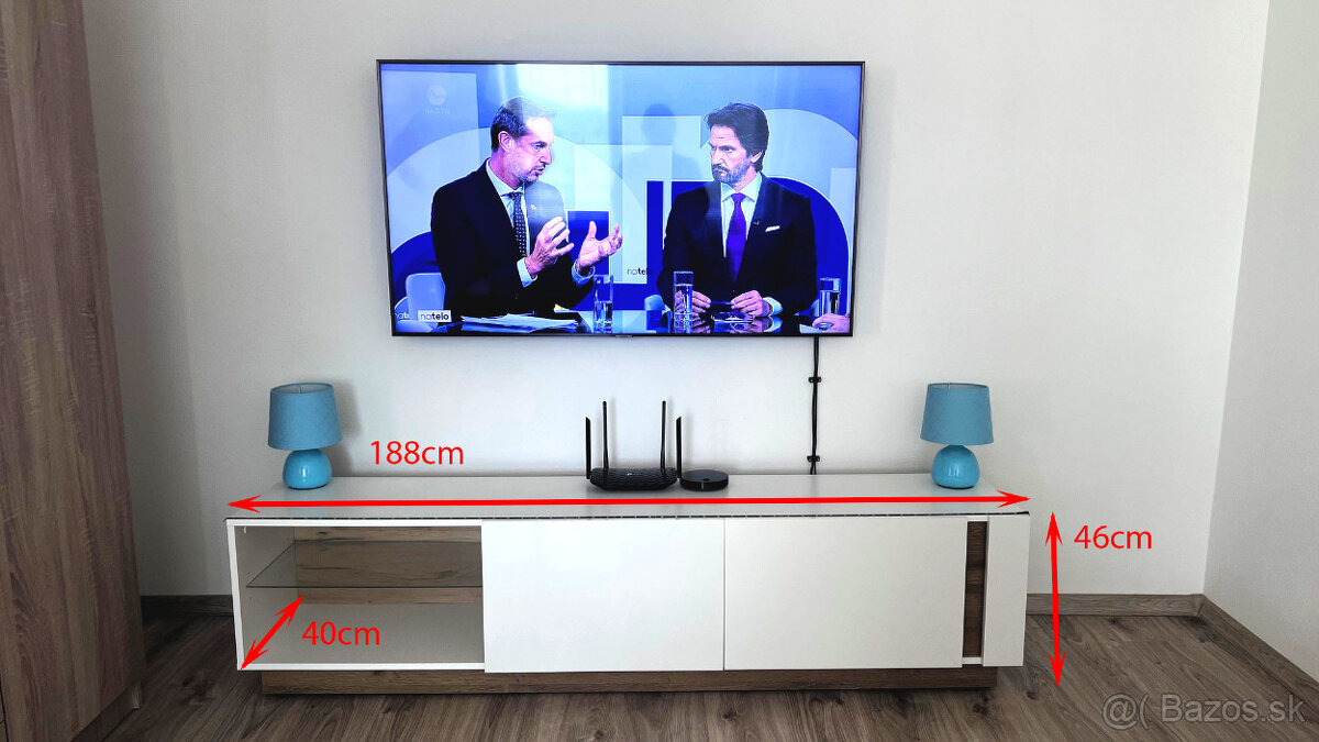 Skrinka pod TV