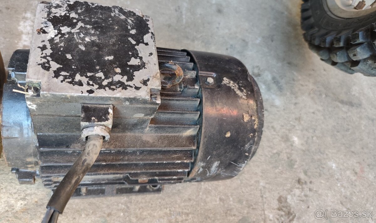 Motor na 380V ,3kW-2800 otáčok patkovy