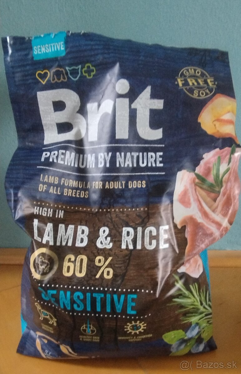 Krmivo Brit pre dospelé psíky