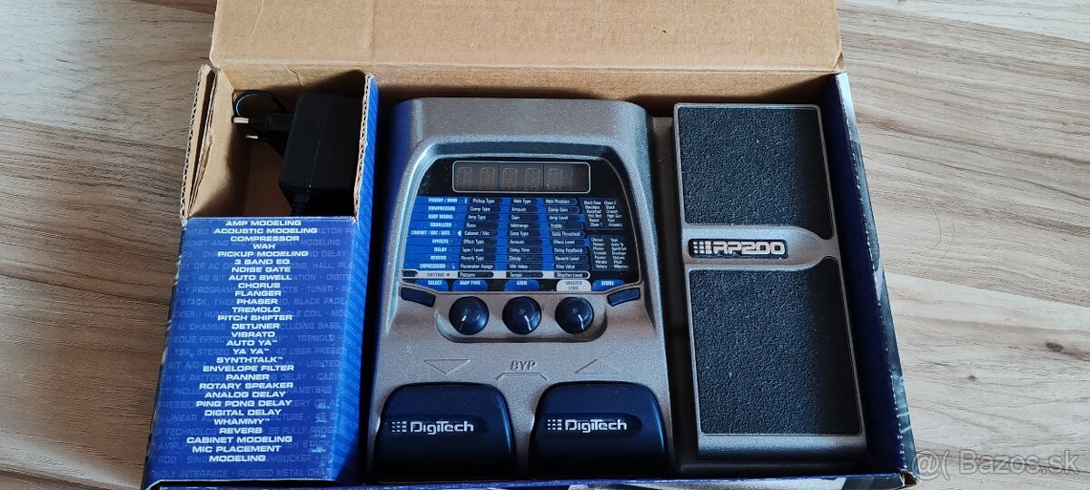 gitarový multiefekt Digitech RP 200
