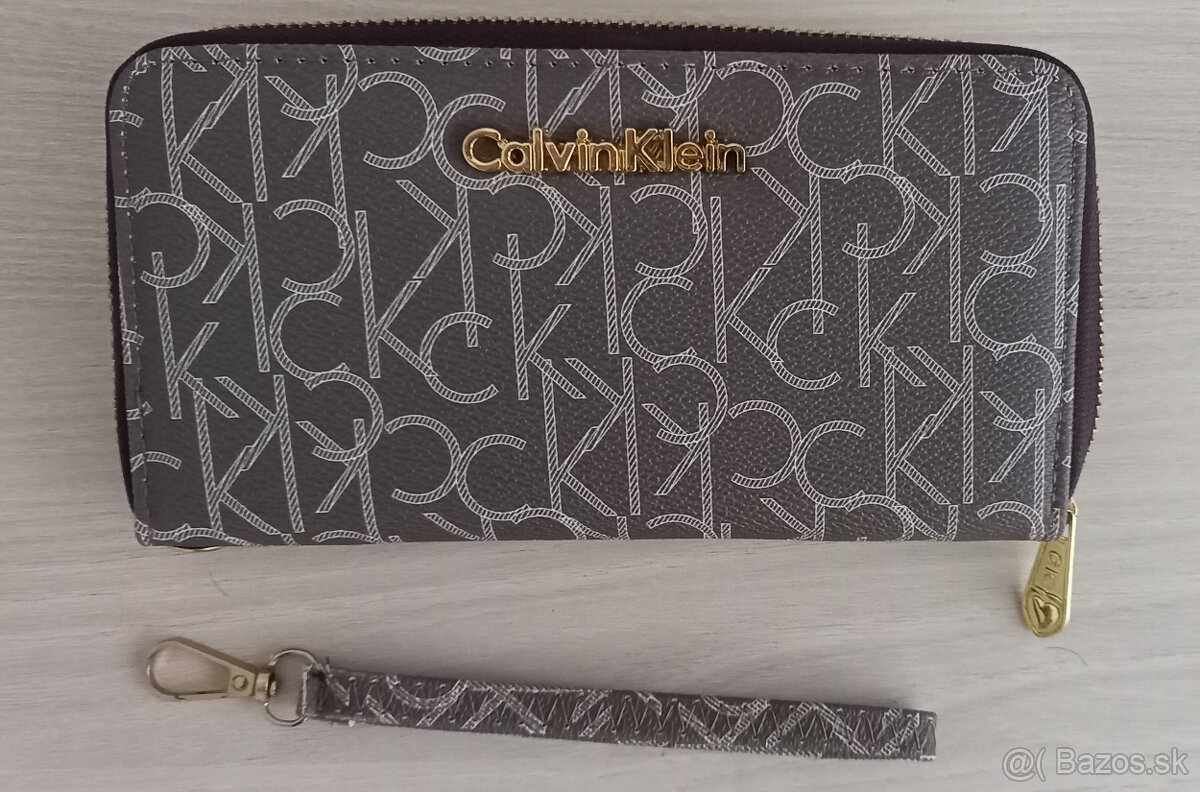 Calvin Klein penazenka seda