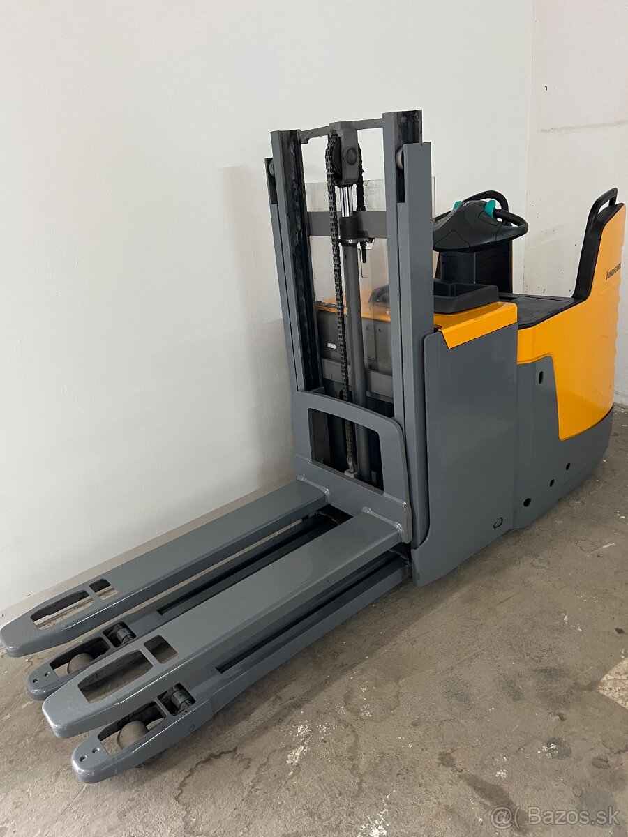 Vysokozdvižný vozík Jungheinrich ERD220