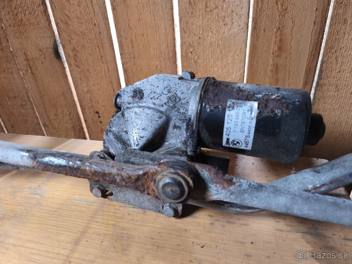 Mechanismus stěračů s motorkem BWM E60 / E61