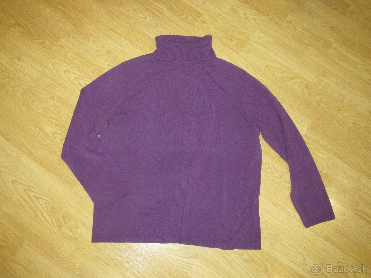 Fialový svetrový rolák v. XL