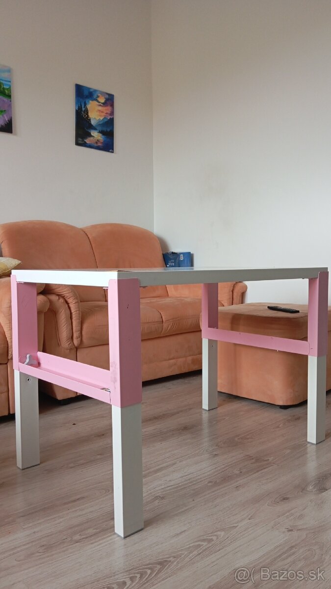 Detský písací stôl