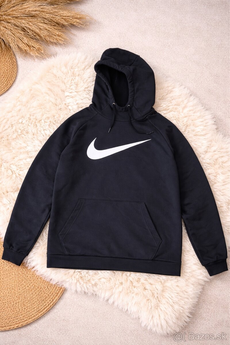 Nike čierna mikina