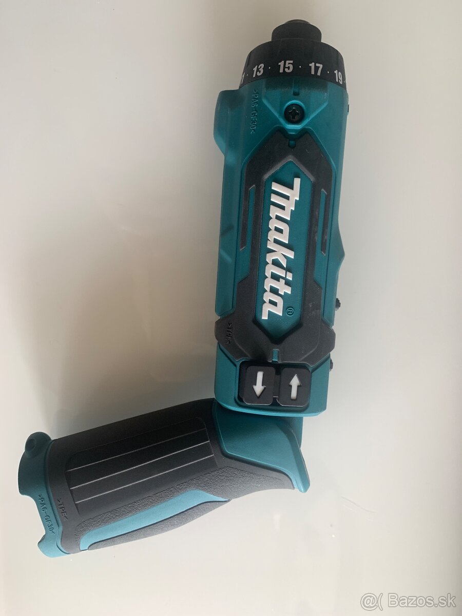 Makita aku skrutkovač