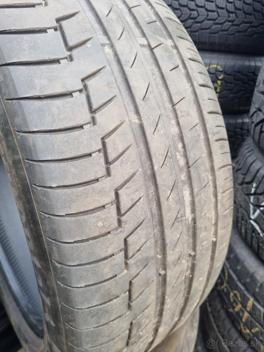 255/45R20 Continental