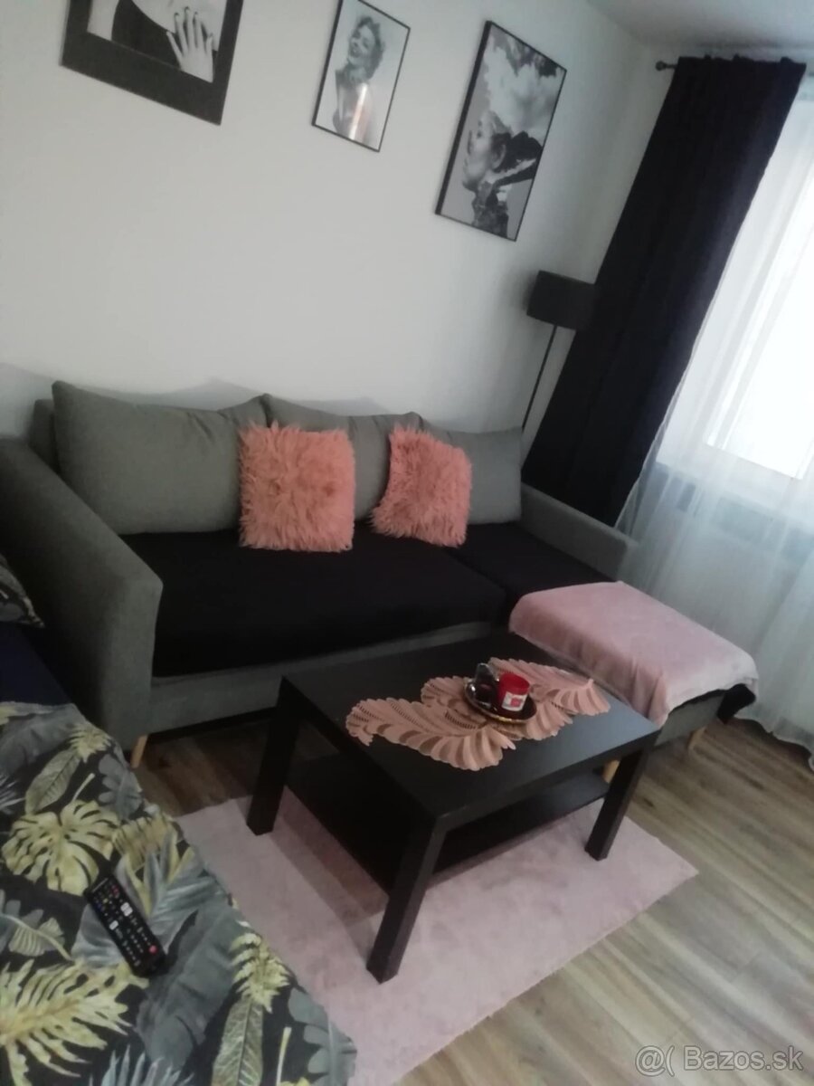 Rozkladacia sedačka