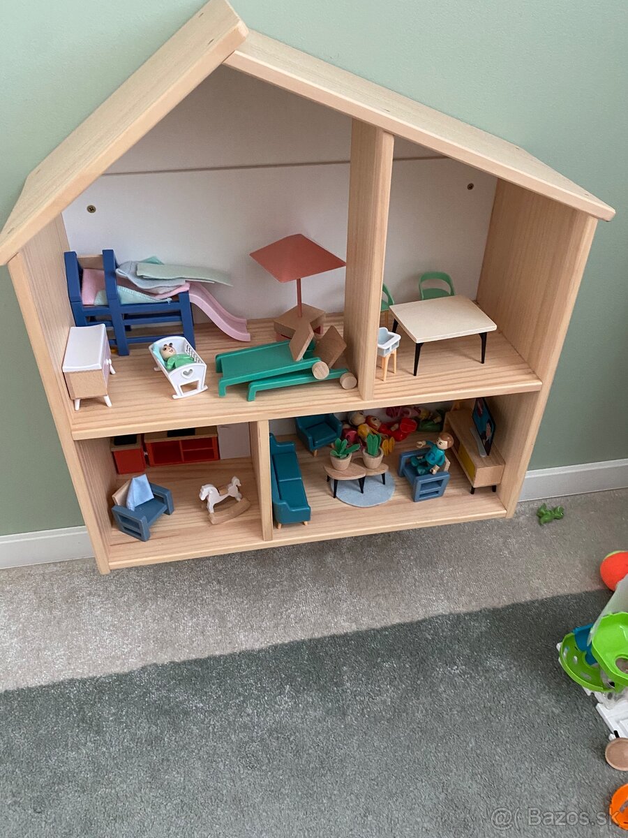 Flisat domcek Ikea aj s hrackami z lidla