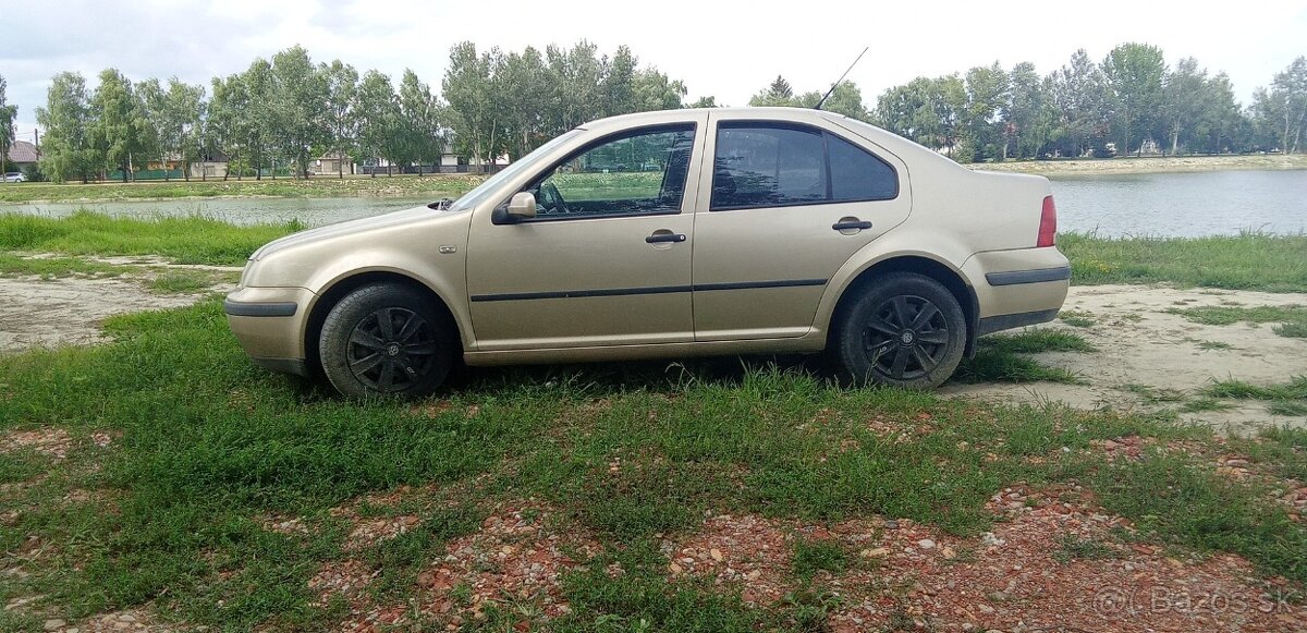 Volkswagen Bora 1,6 16 ventil