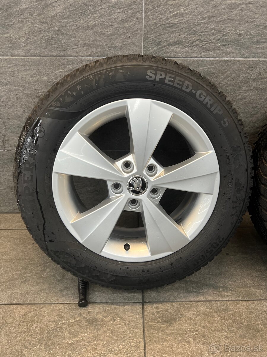 Predam original Skoda Velorum zimnu sadu 205/60 R16
