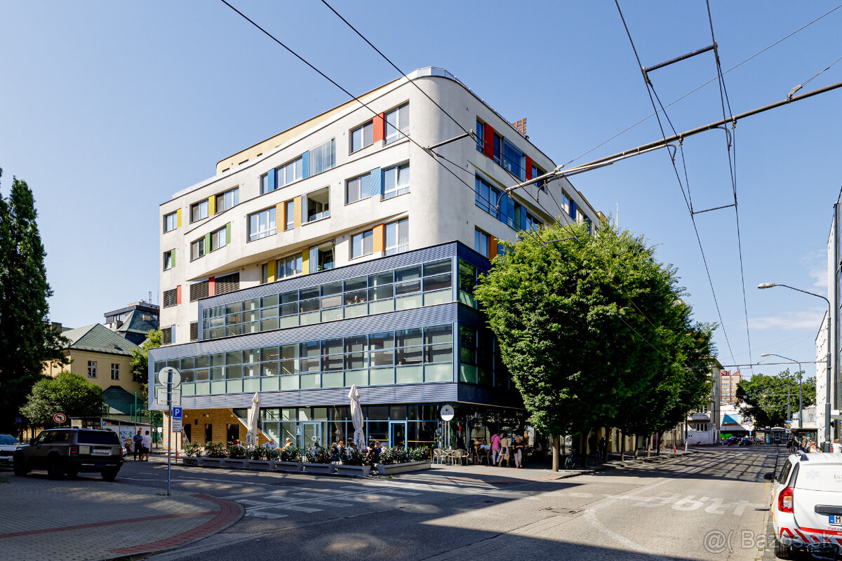 Luxusný 4-izbový apartmán v srdci Starého Mesta na predaj