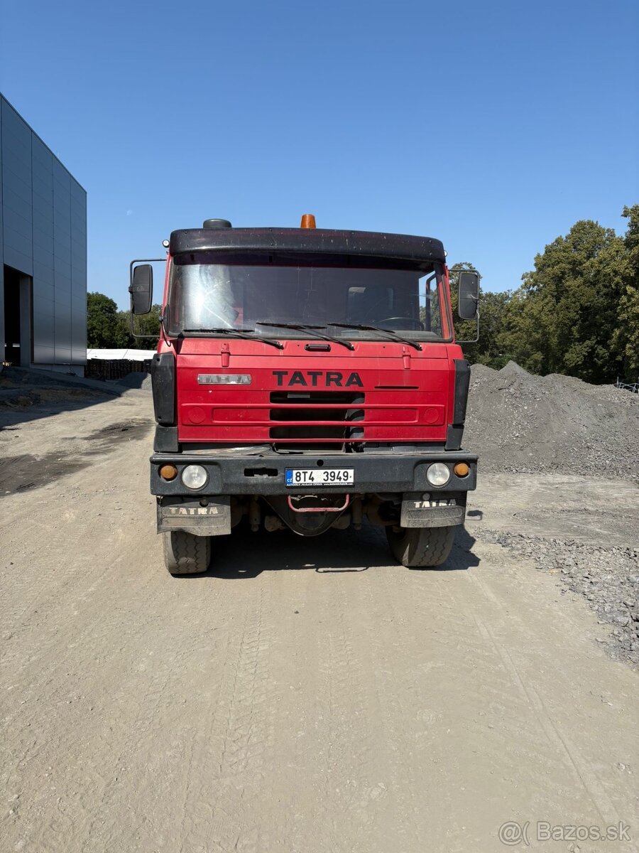 Tatra 815