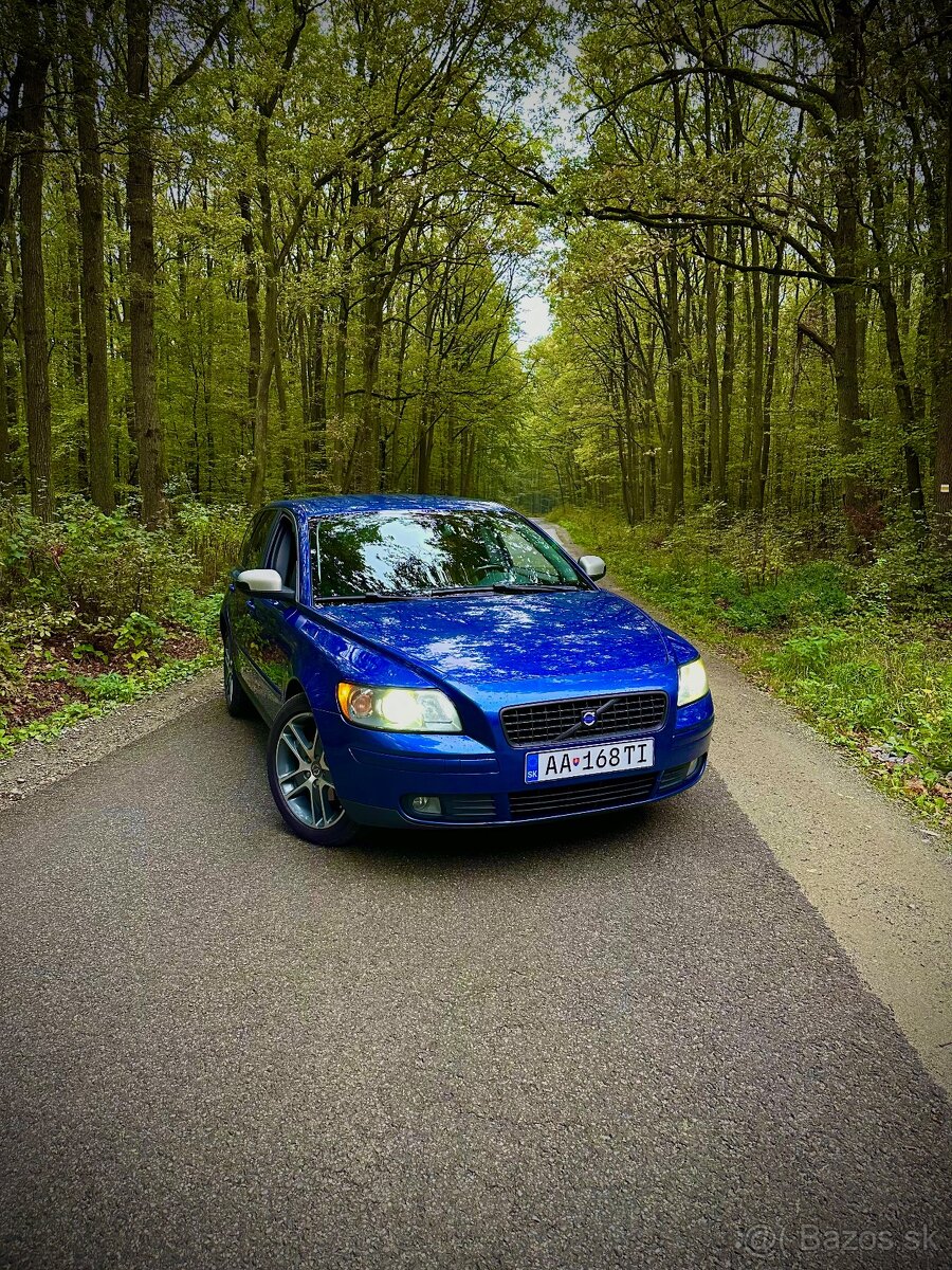 Predám Volvo V50 Momentum Sonic Blue 1.6D D4164T 2007