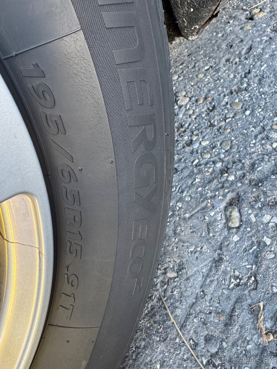 Dezent 5x112 r15 pneu 195/65