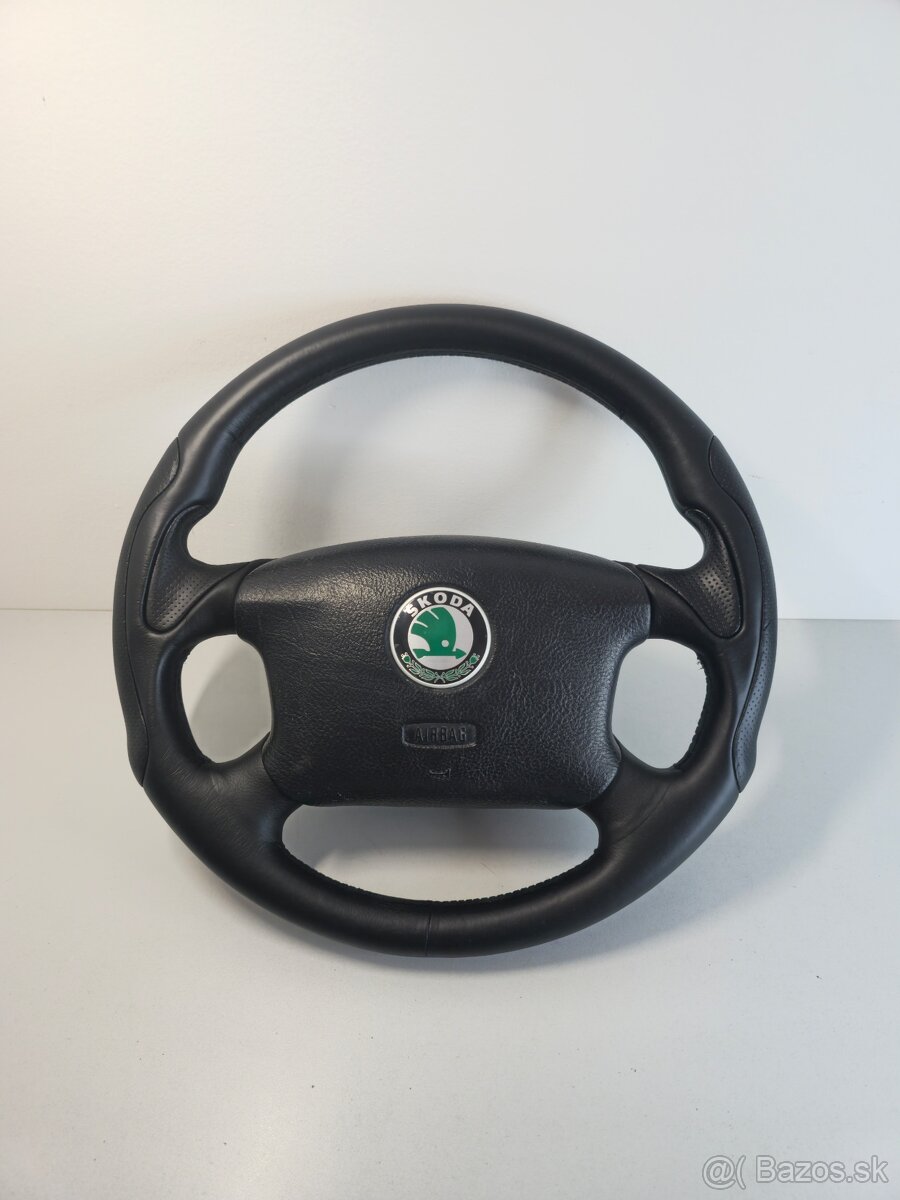 Vzácny športový volant ŠKODA, VW