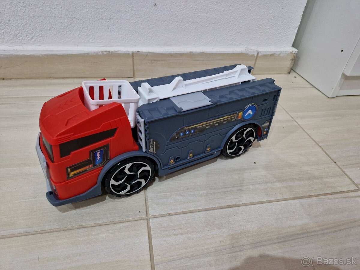 Hasičské auto -rozkladateľné