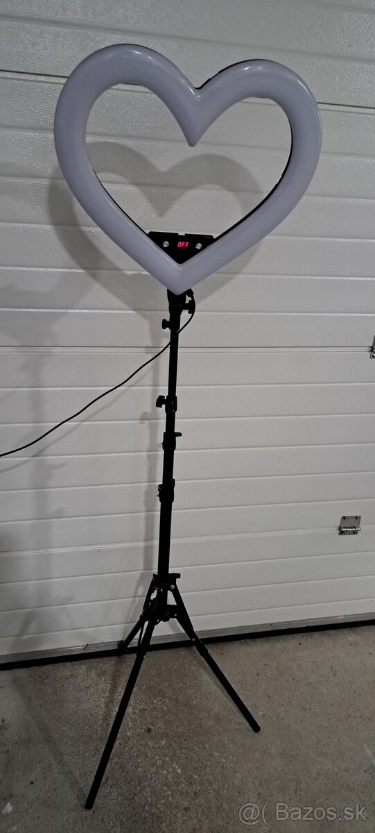 Kozmeticka ledkova lampa