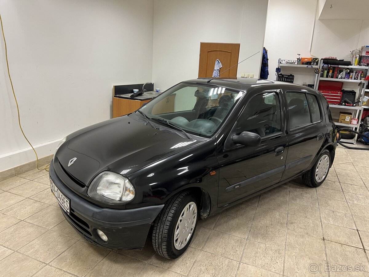 Renault Clio nájazd 39 000km