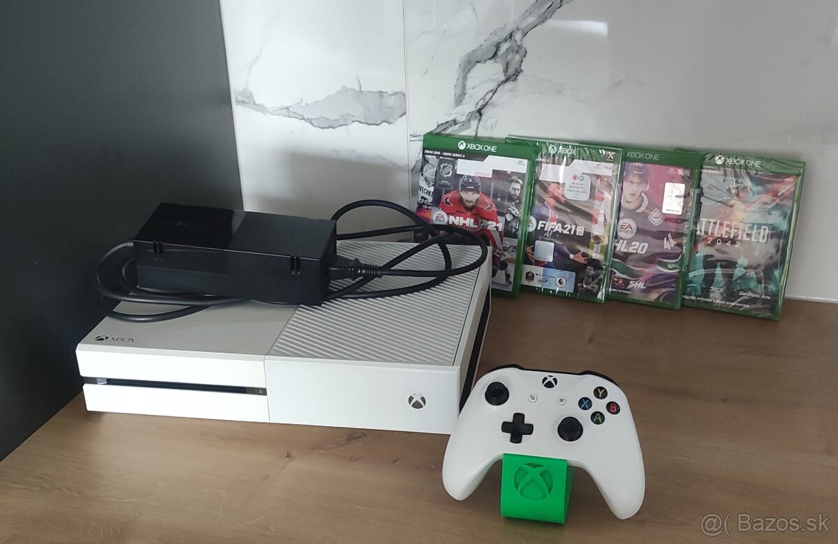 Xbox ONE S 500gb aj s dovozom