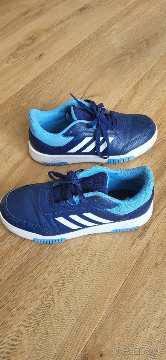 Tenisky zn. Adidas č. 38