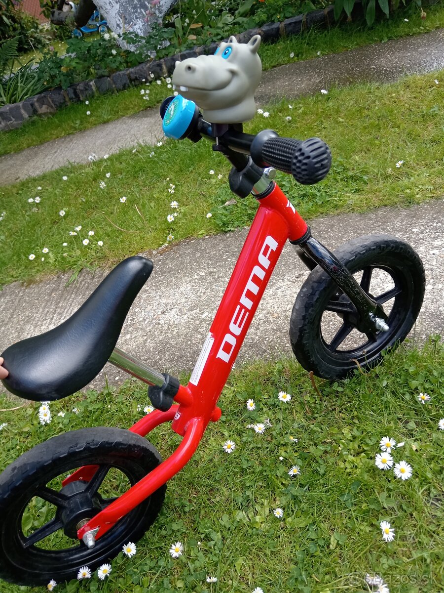 Odrážadlo Dema