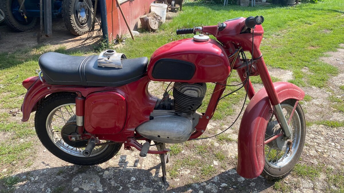 Jawa 250 559 panelka