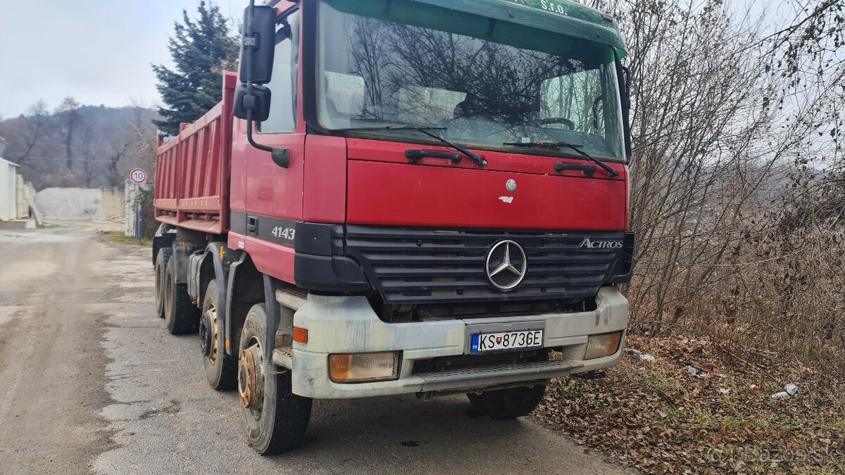 Predám Mercedes actros 8x6