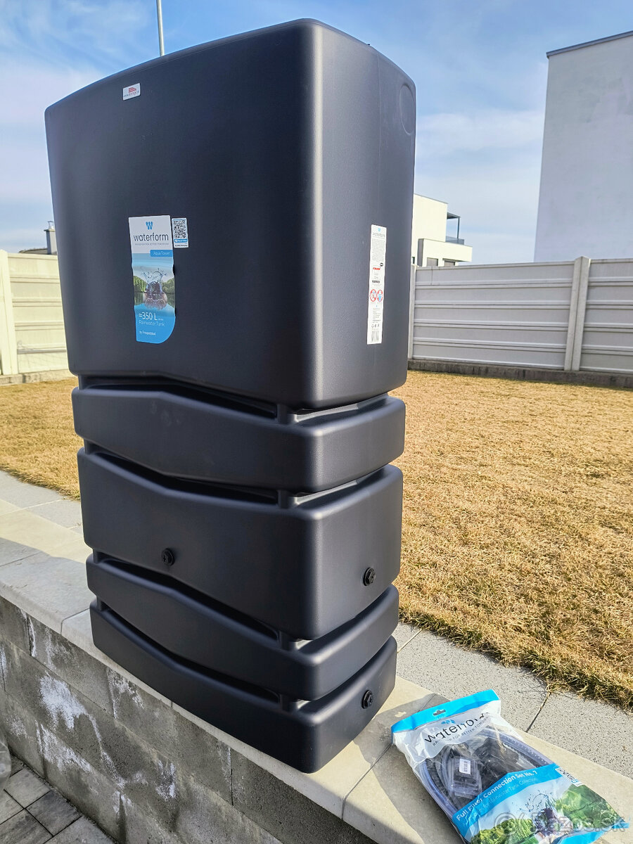 Nadrz na vodu plast / sud na dazdovu vodu na zahradu k domu