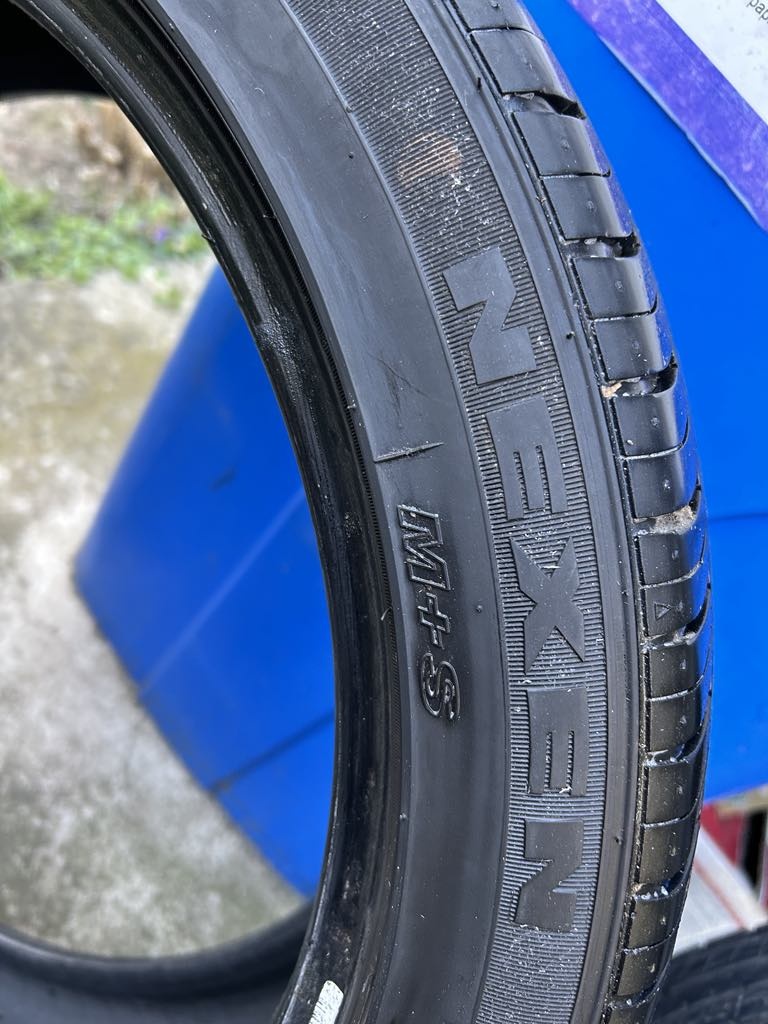 Predám pneu Nexen 215/45 R18 celoročné