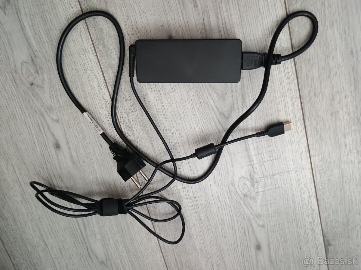 Nabíjačka na Lenovo 90w