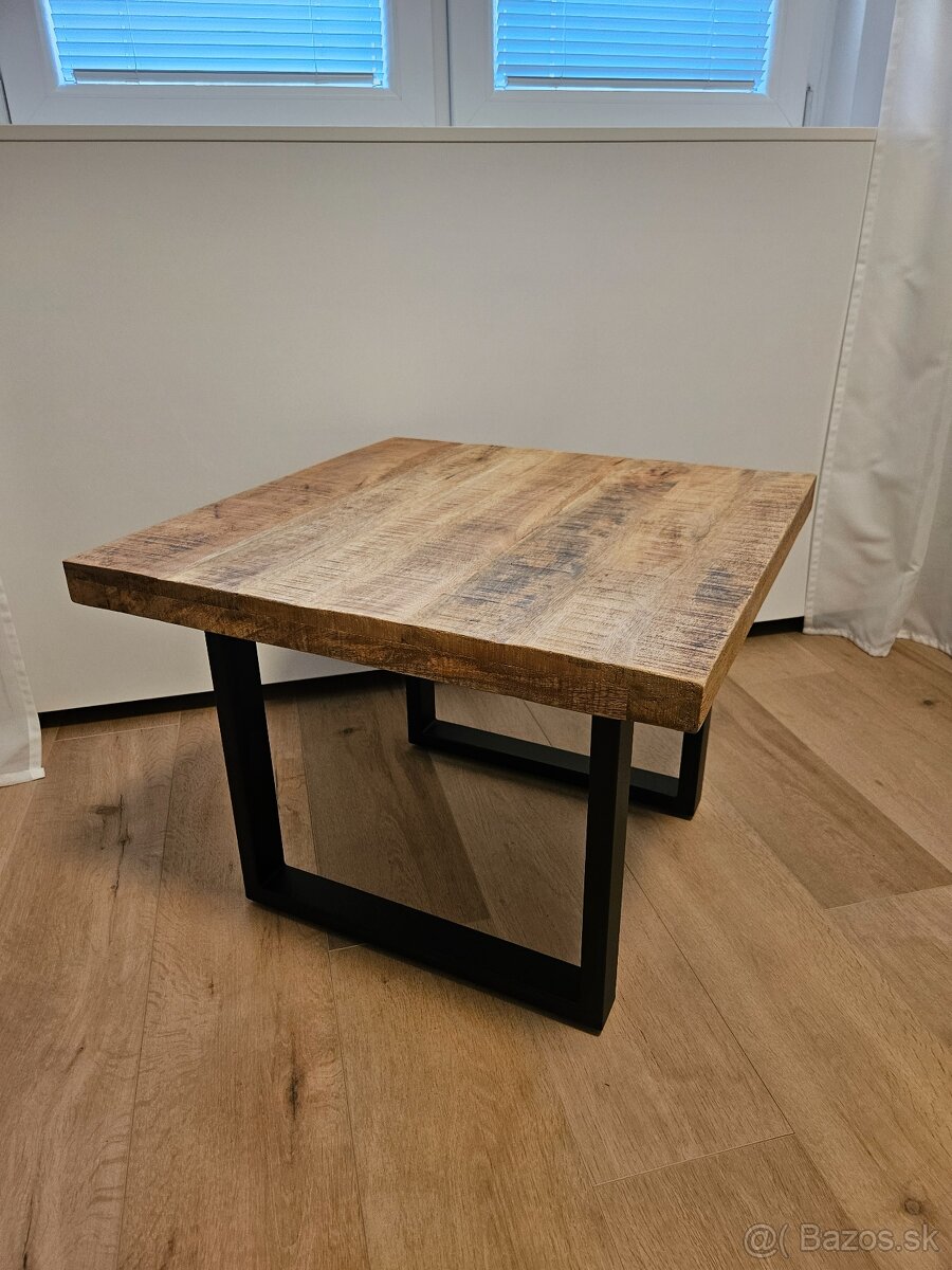 Konferenčný stolík