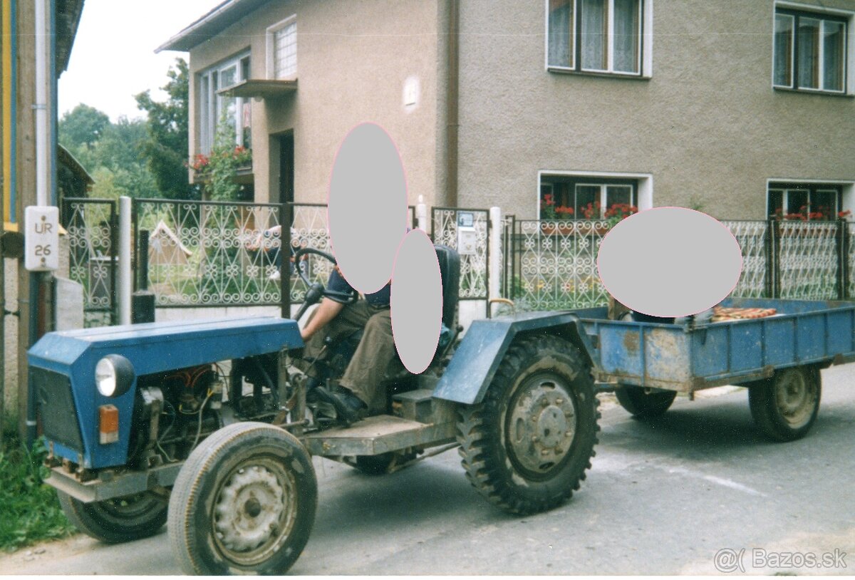 Traktor na súčiastky - veterány