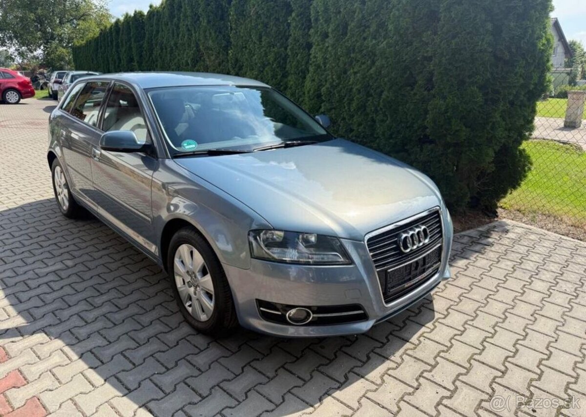 Audi A3 1,2 TFSi Sporback pravi.servis benzín manuál 77 kw